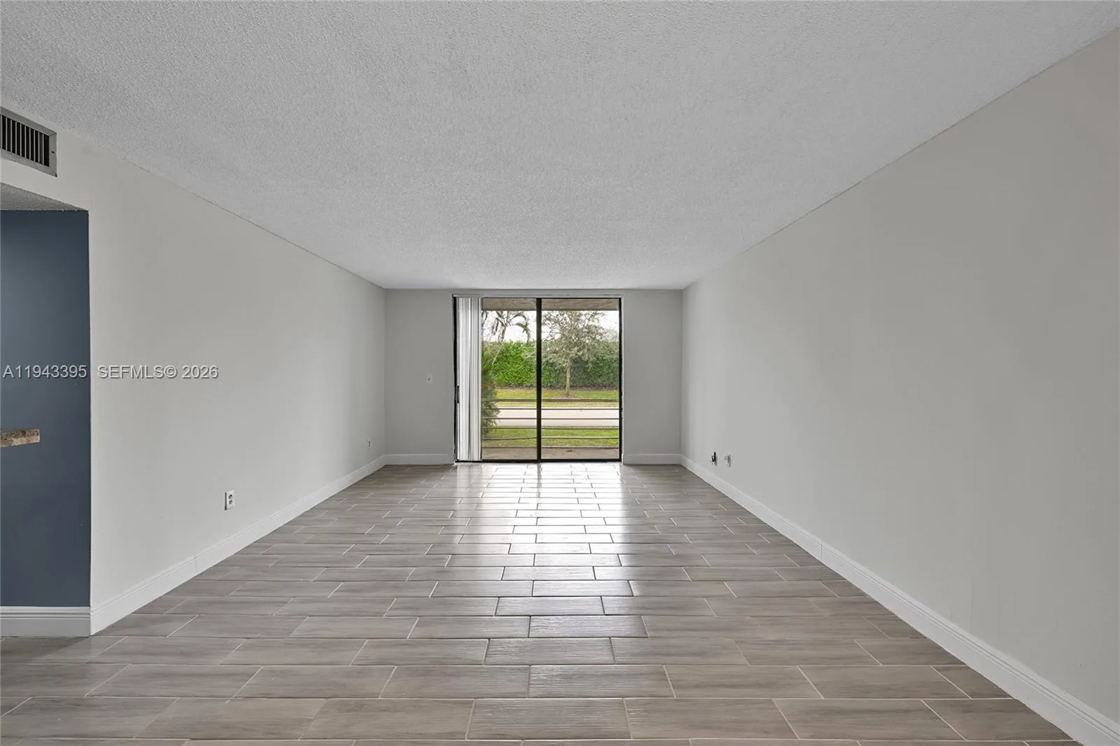 2850 Somerset Dr # 105L, Lauderdale Lakes, FL 33311 photo 9