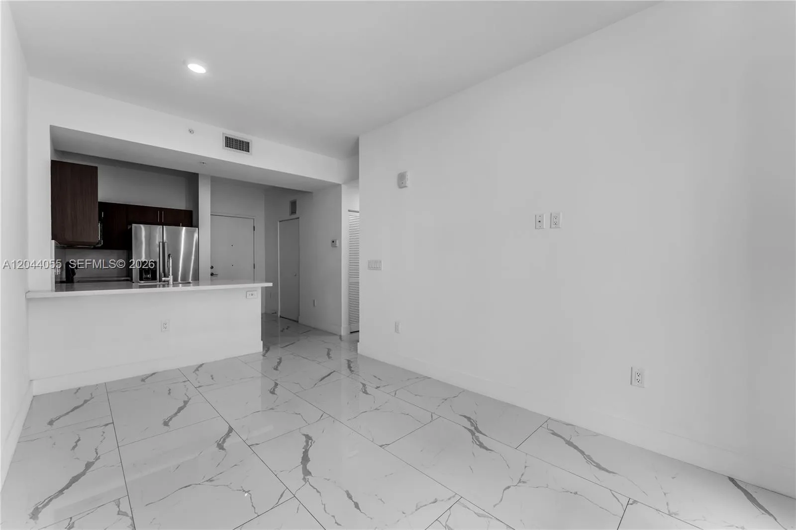 1 Curtiss Pkwy # 319, Miami Springs, FL 33166 photo 4