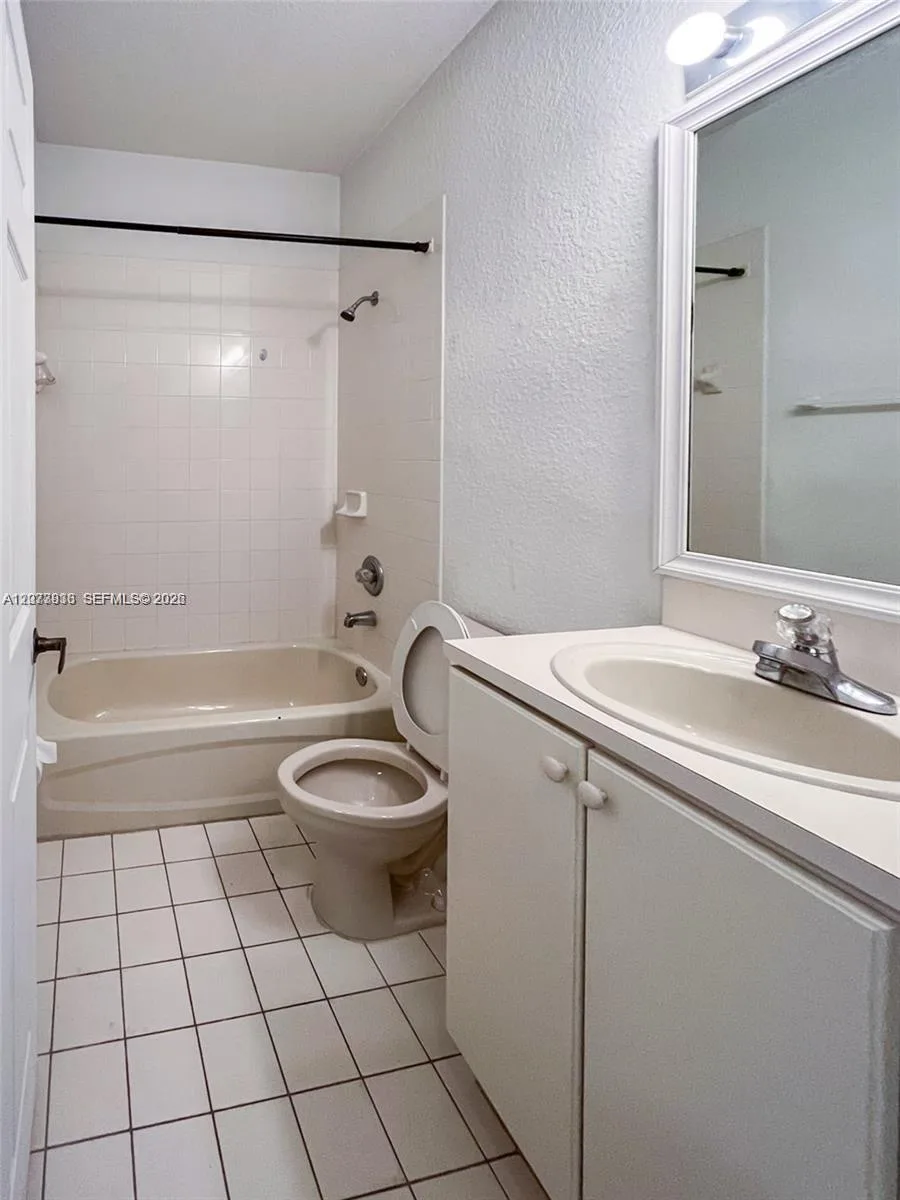 8245 NW 108th Ave # 8-15, Doral, FL 33178 photo 9