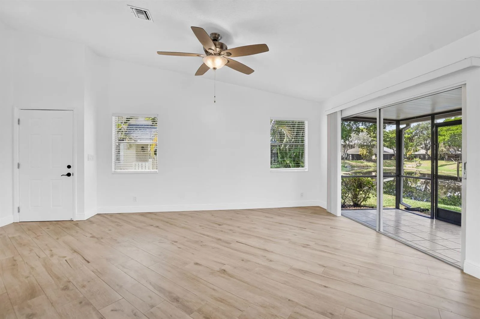 1971 Discovery Circle E, Deerfield Beach, FL 33442 photo 8