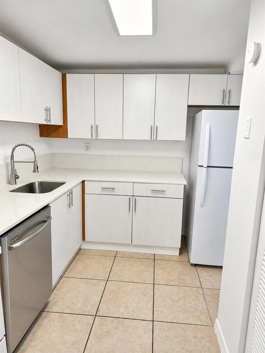 431 EXECUTIVE CENTER Drive # 204, West Palm Beach, FL 33401 — zdjęcie 5
