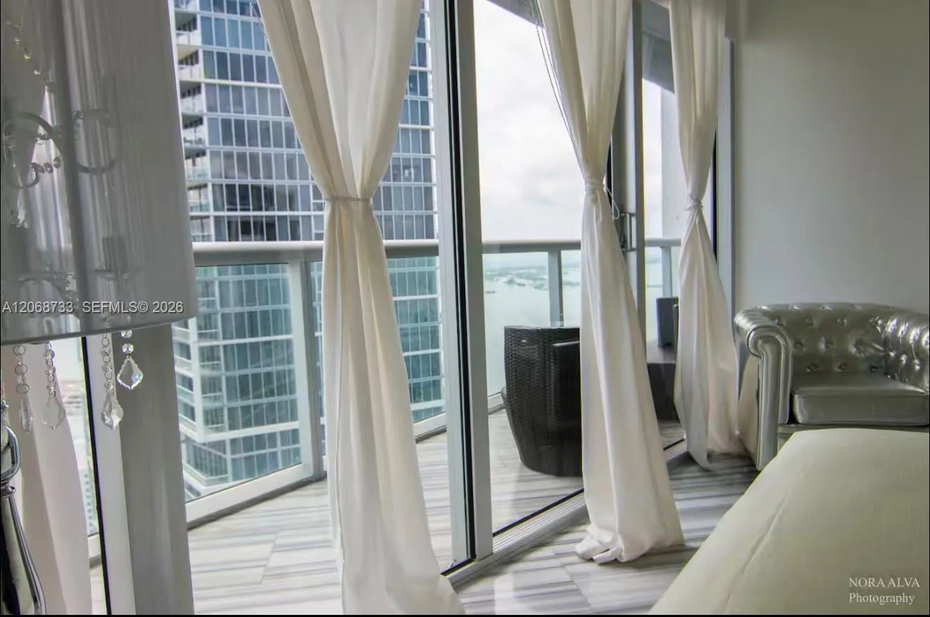 485 Brickell Ave # 4711, Miami, FL 33131 photo 12