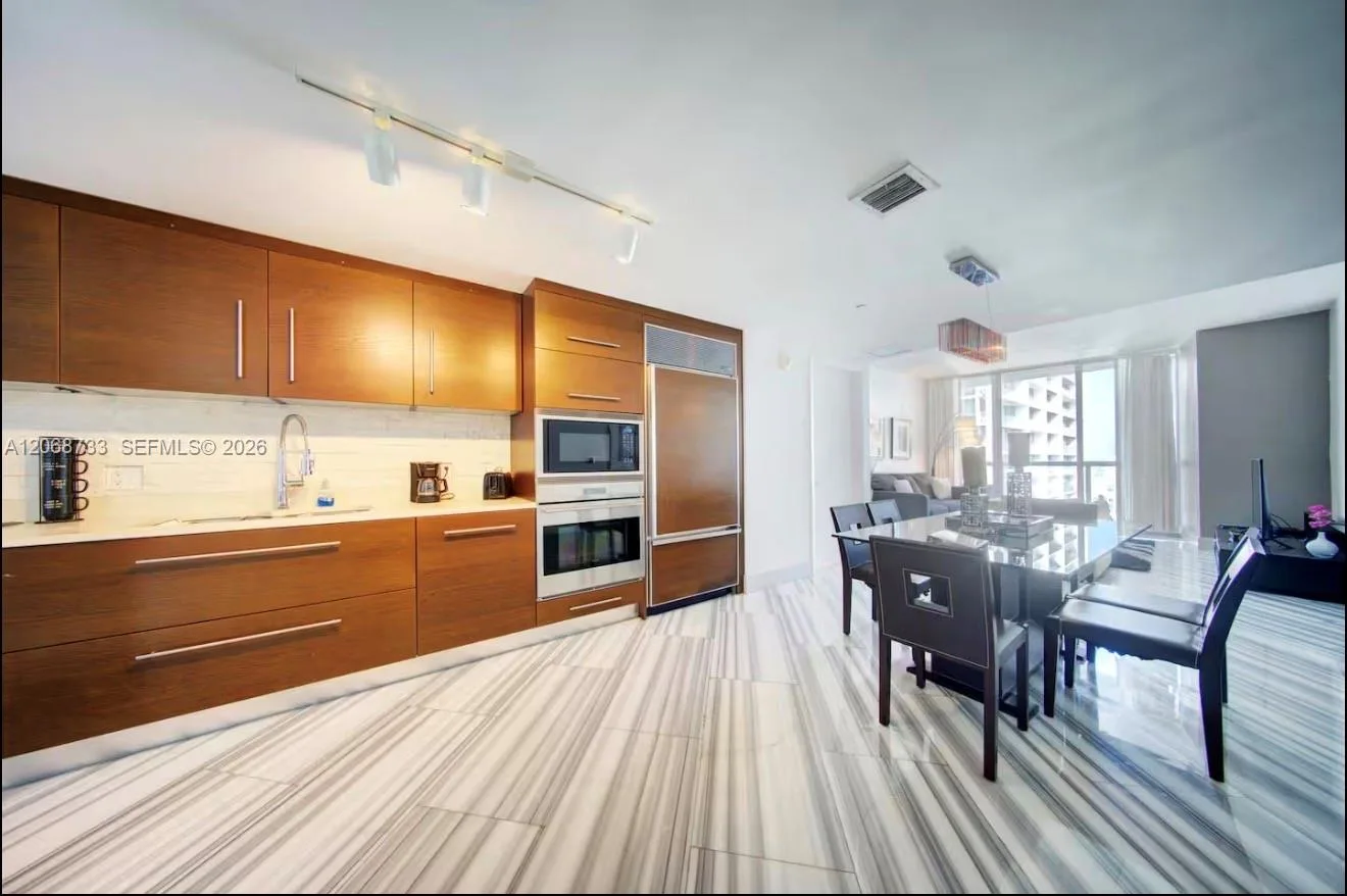 485 Brickell Ave # 4711, Miami, FL 33131 photo 6