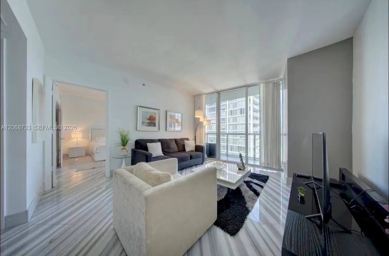 485 Brickell Ave # 4711, Miami, FL 33131 photo 9