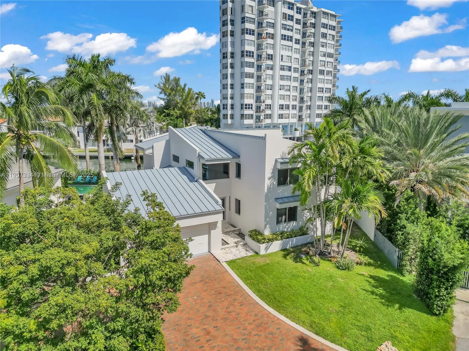 2089 NE 121st Rd, North Miami, FL 33181 photo 3