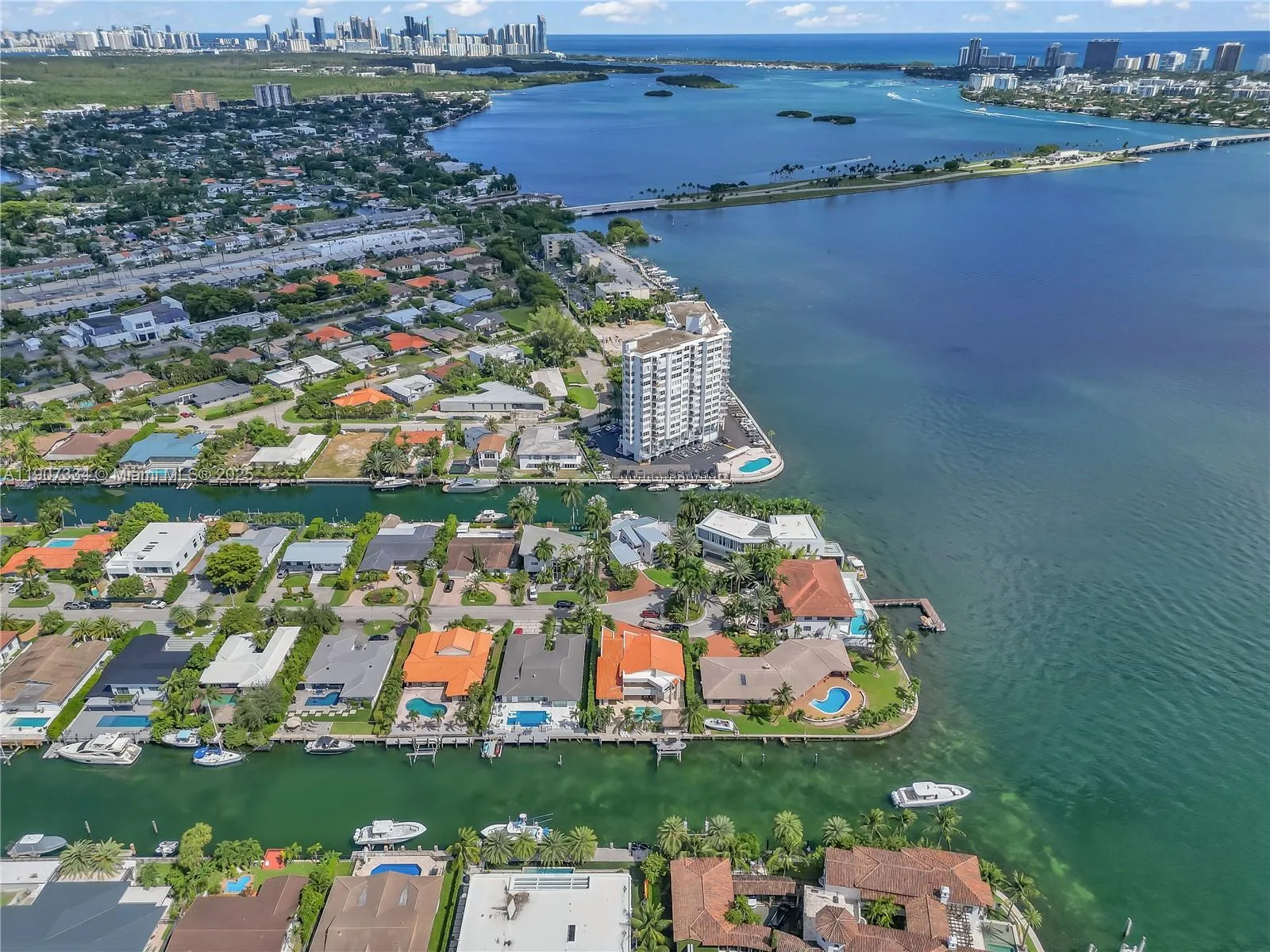 2089 NE 121st Rd, North Miami, FL 33181 photo 8