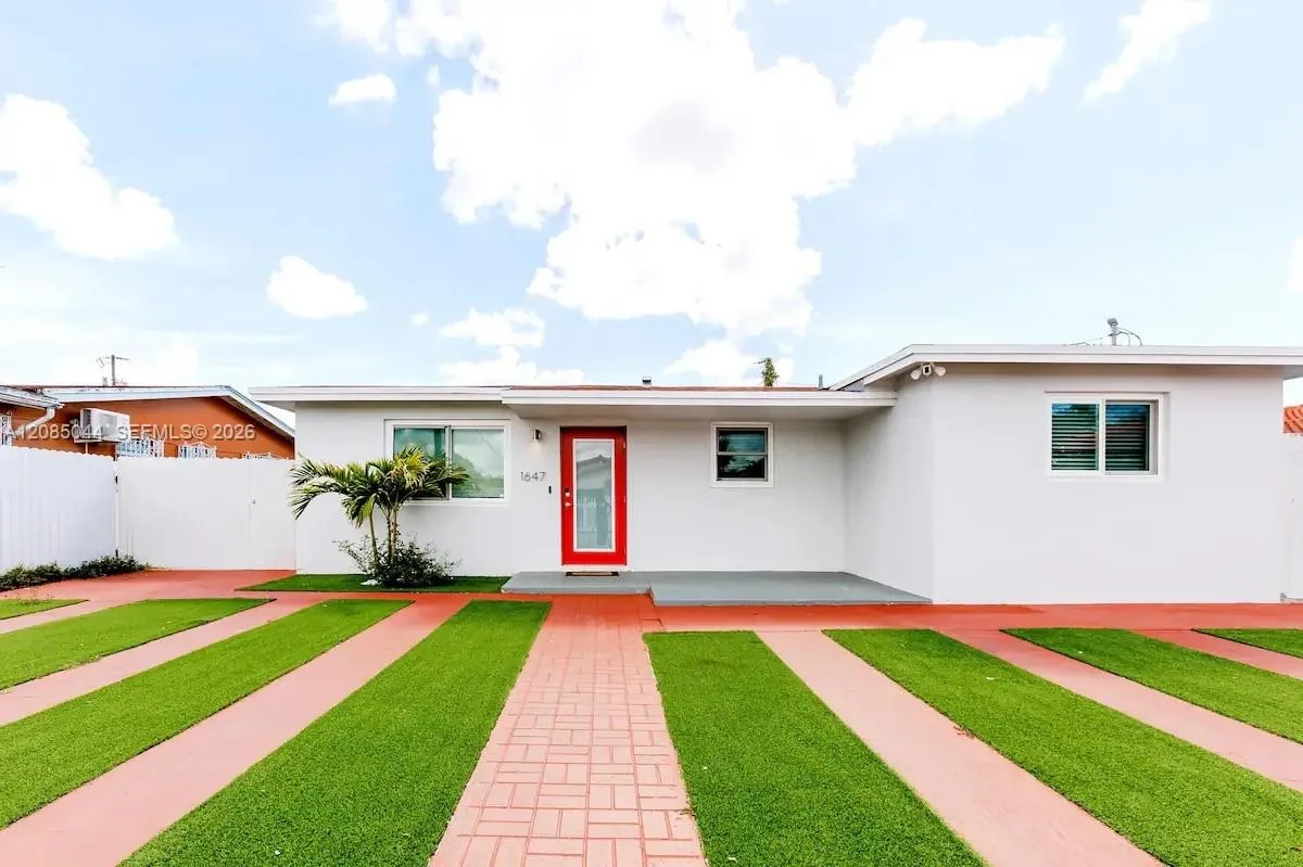 1647 NW 29th Ave # 1, Miami, FL 33125