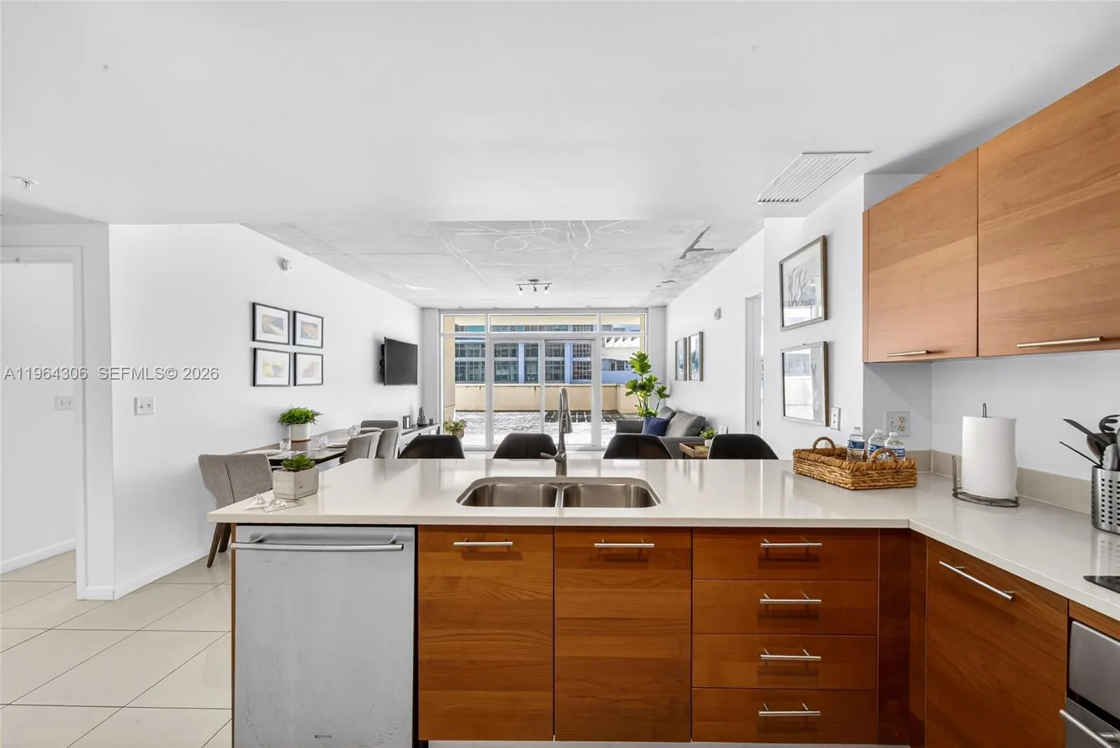 3250 NE 1st Ave # 502, Miami, FL 33137 photo 4