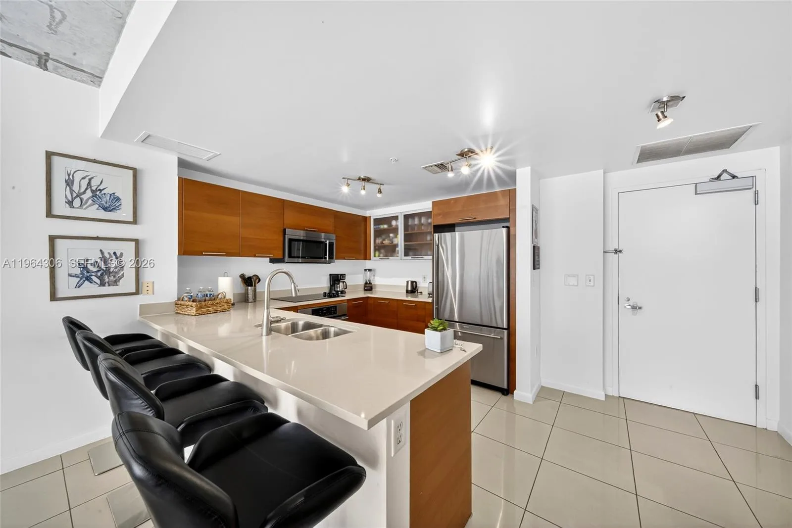 3250 NE 1st Ave # 502, Miami, FL 33137 photo 5