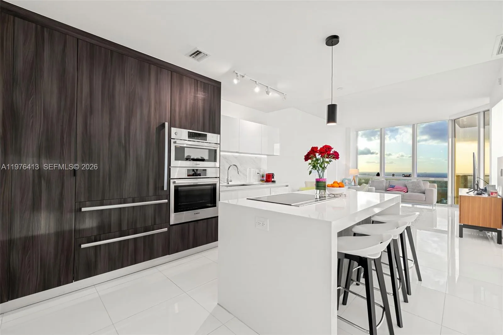 851 NE 1st Ave # 4506, Miami, FL 33132 photo 2