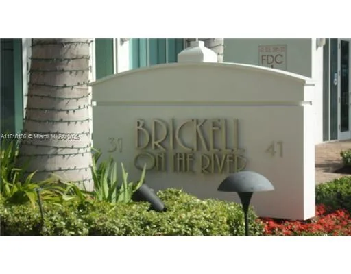 31 SE 5 ST # 3004, Miami, FL 33131 photo 4