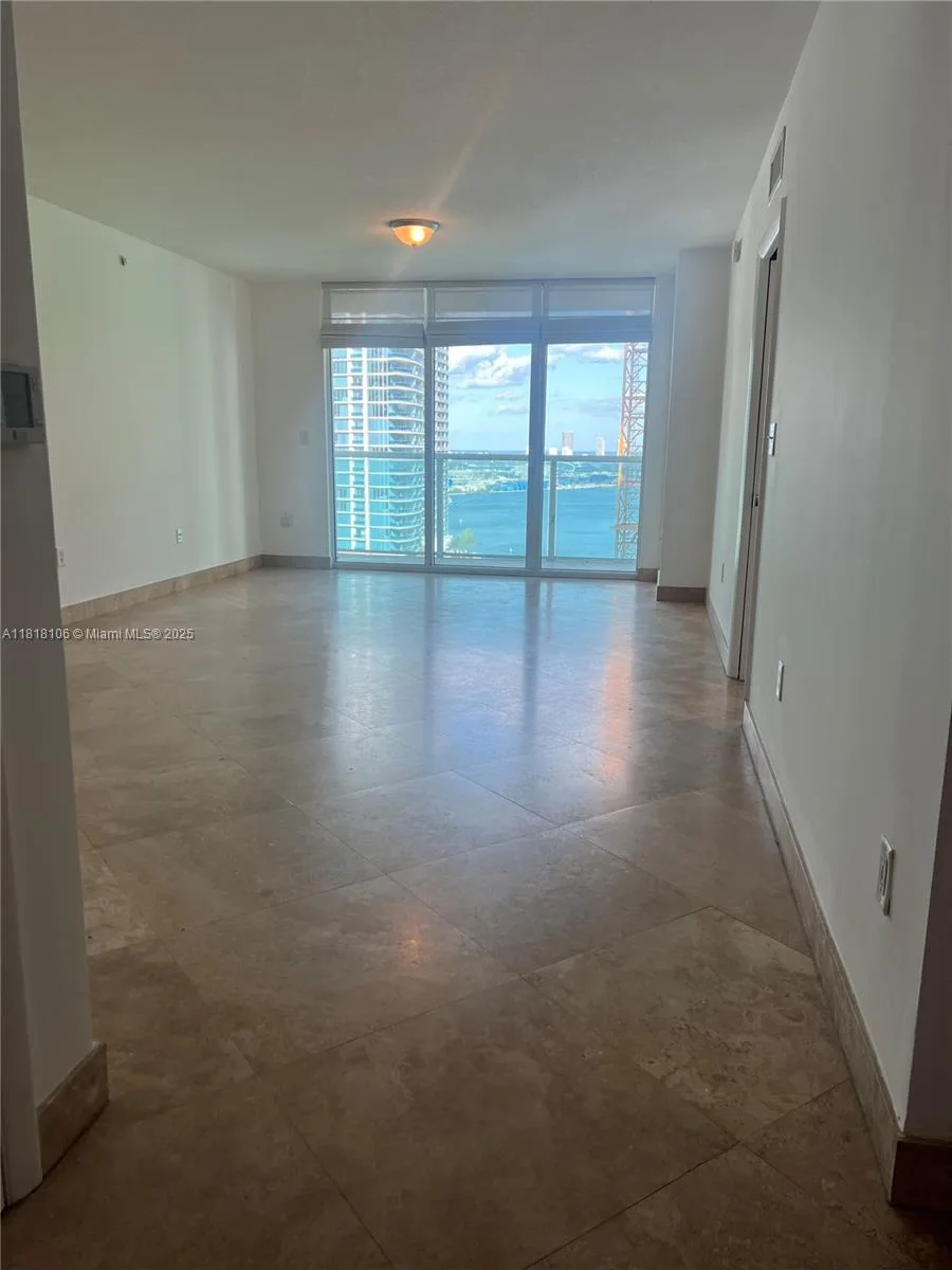 31 SE 5 ST # 3004, Miami, FL 33131 photo 6