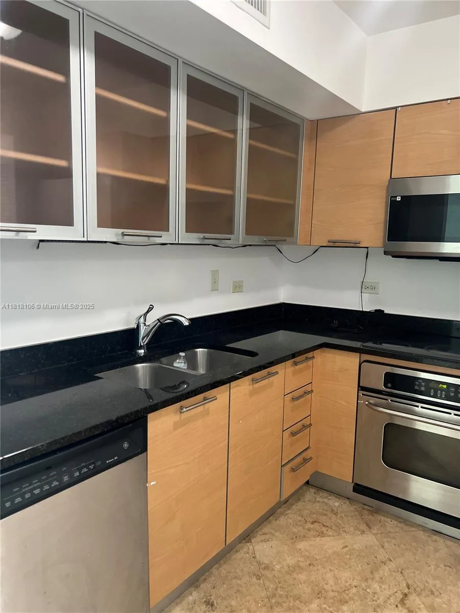 31 SE 5 ST # 3004, Miami, FL 33131 photo 7