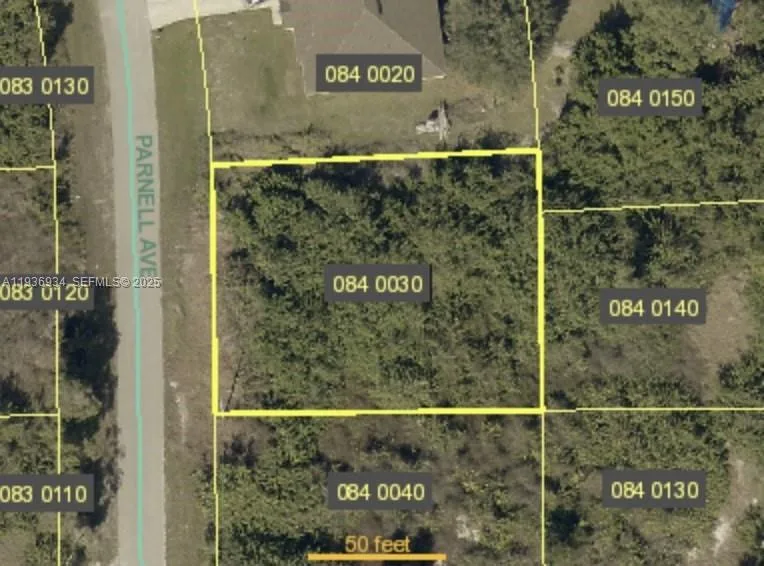 429 Parnell Ave, Lehigh Acres, FL 33974 photo 2