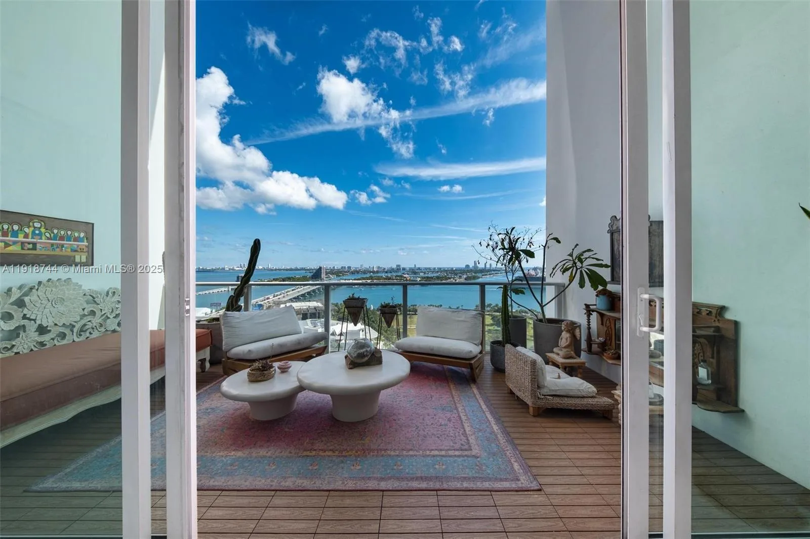 1040 Biscayne Blvd # 2203, Miami, FL 33132 photo 2