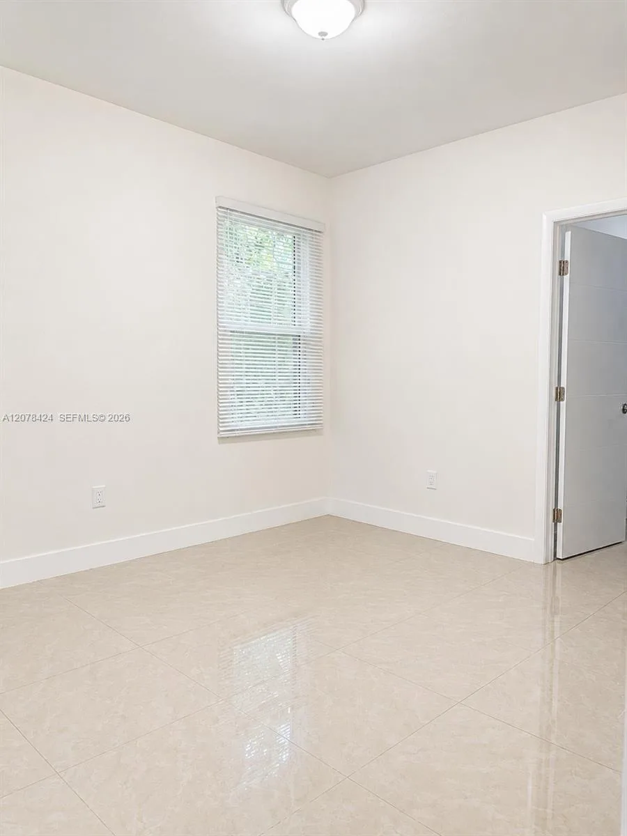 7537 NW 3rd Ave, Miami, FL 33150 photo 8