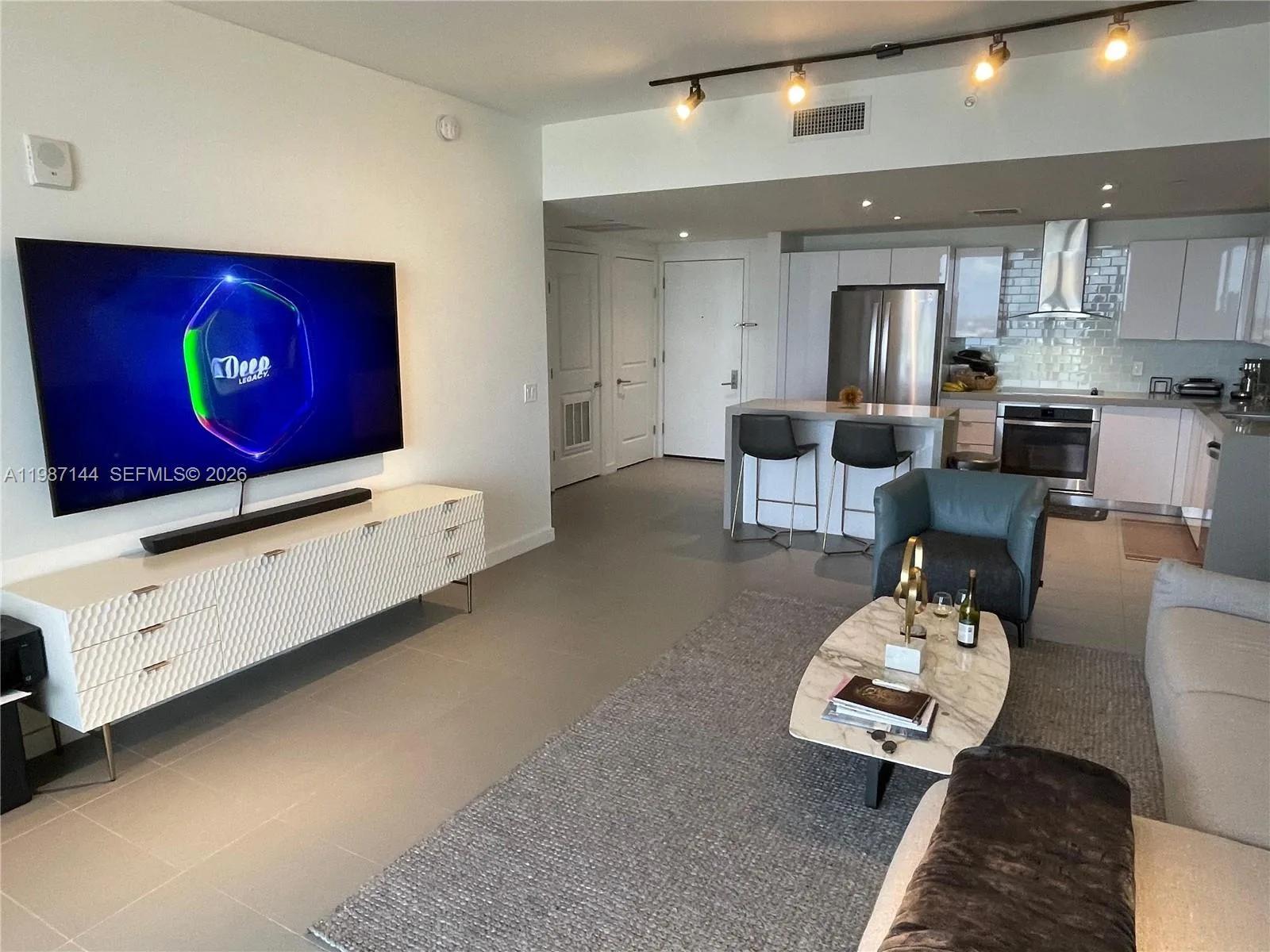 1600 NE 1st Ave # 3717, Miami, FL 33132 photo 3