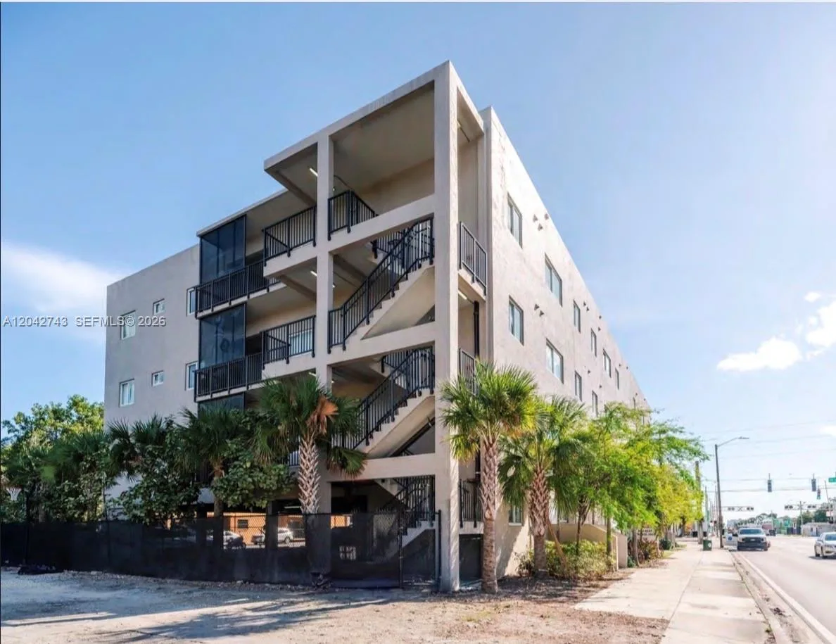 2311 NW 22nd Ave, Miami, FL 33142 photo 8
