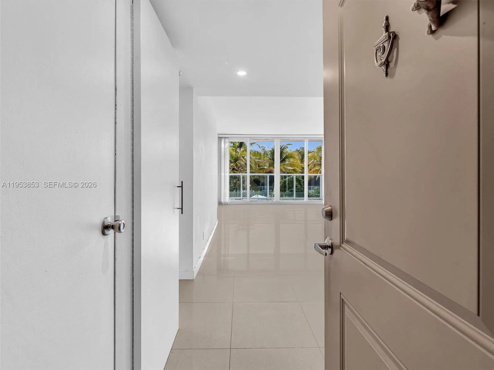 100 Bayview Dr # 223, Sunny Isles Beach, FL 33160 photo 3