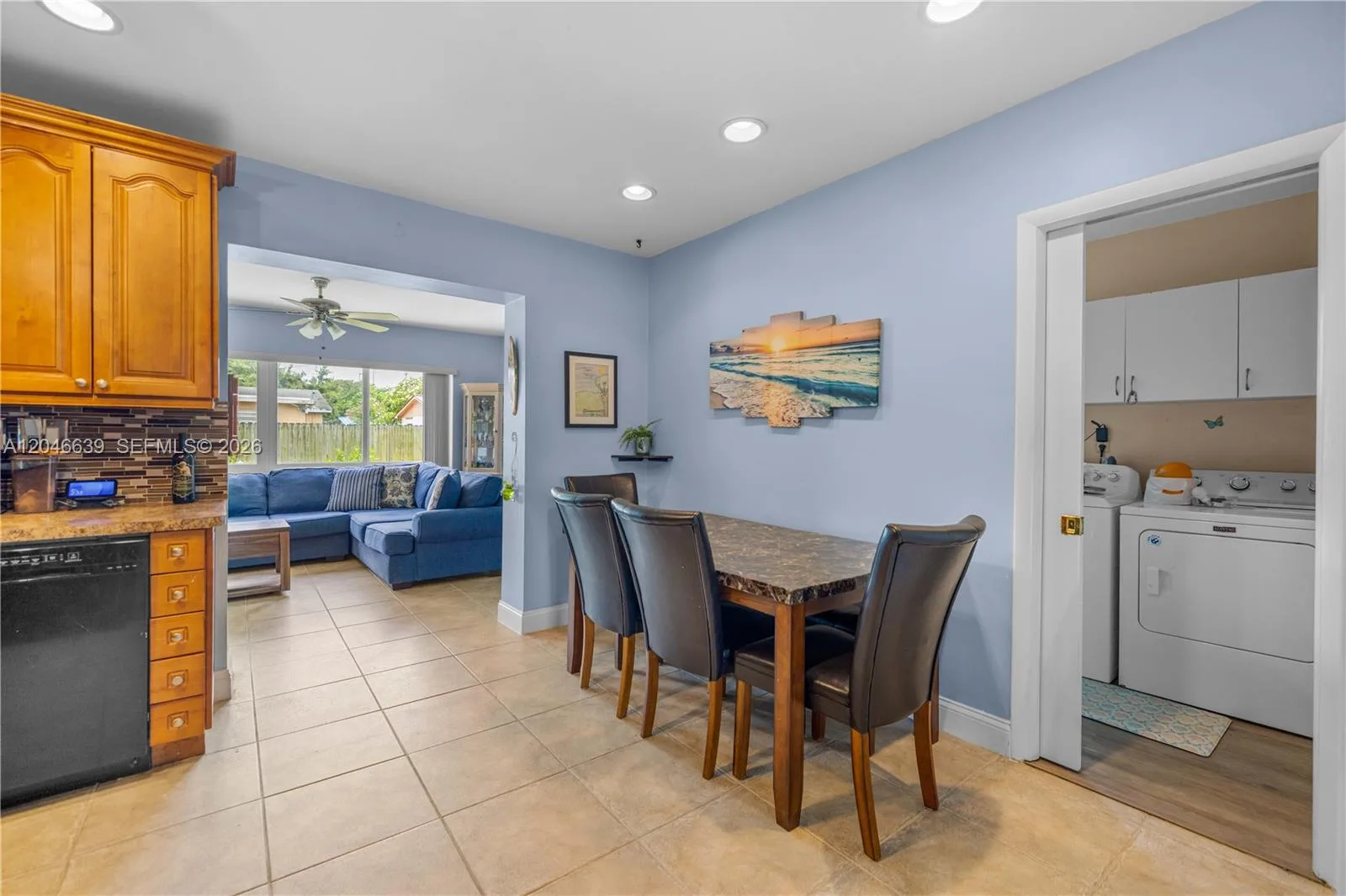6870 Pershing St, Hollywood, FL 33024 photo 11