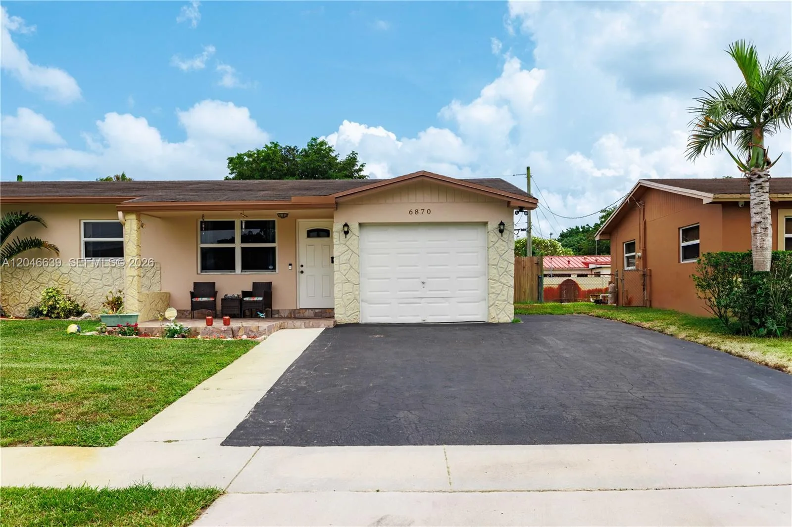 6870 Pershing St, Hollywood, FL 33024 photo 5
