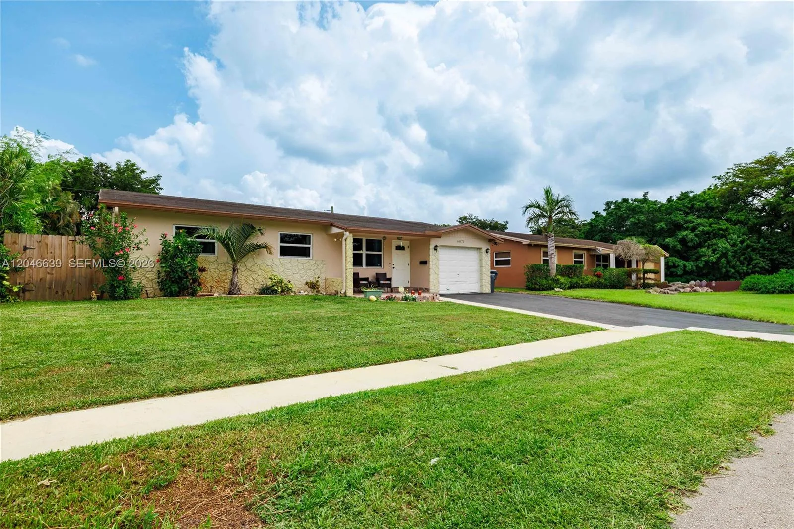 6870 Pershing St, Hollywood, FL 33024 photo 6