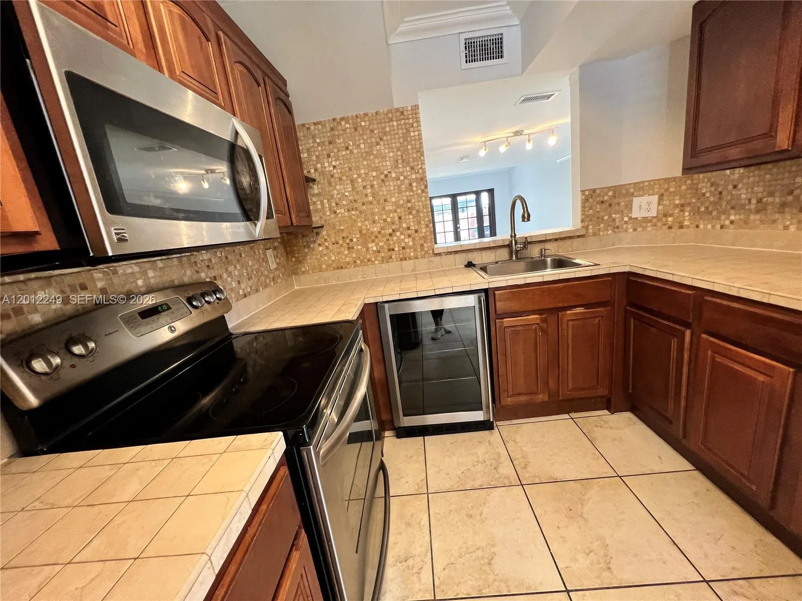 1187 NW 124th Ave, Miami, FL 33182 photo 4