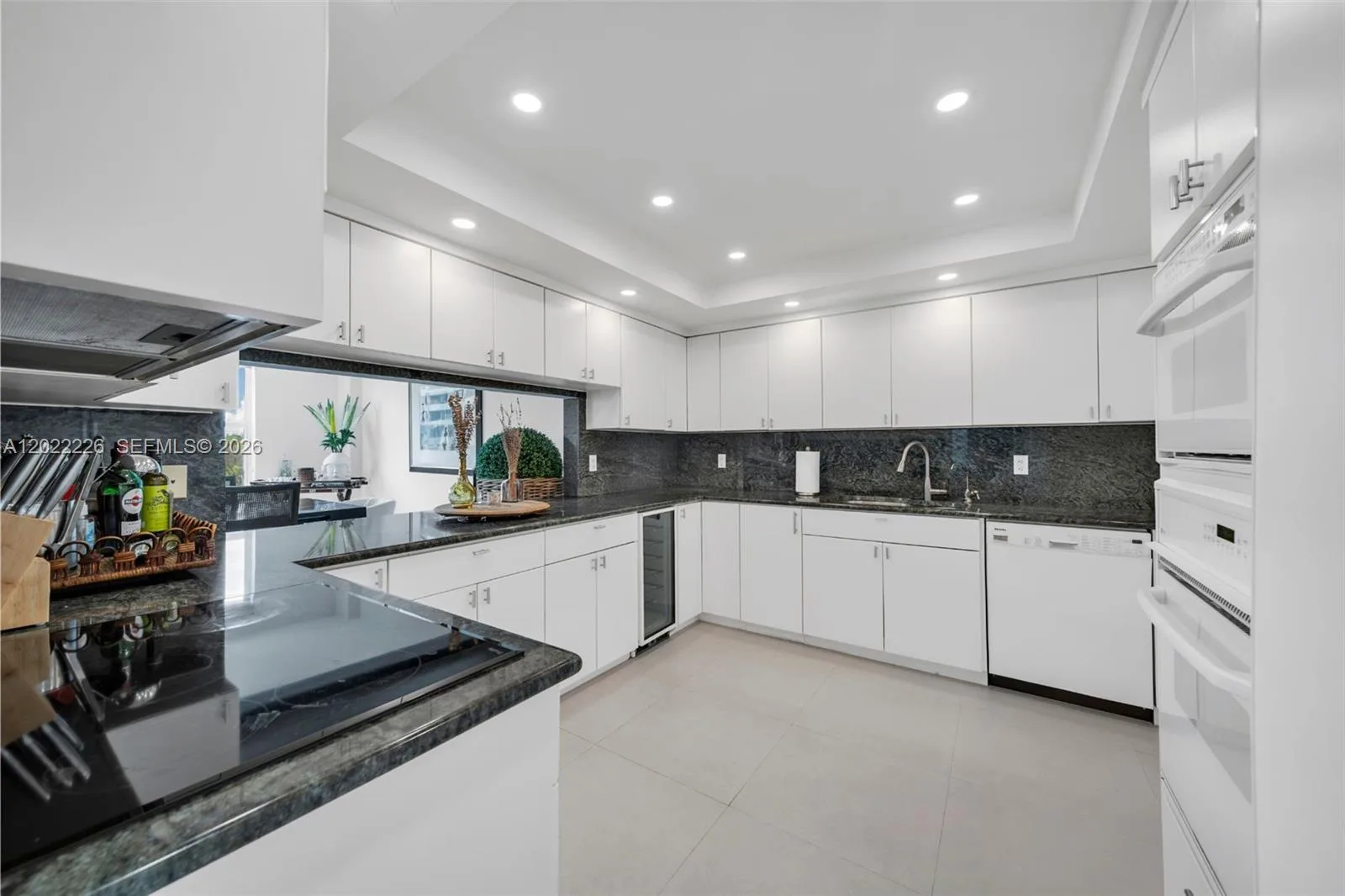 199 Ocean Lane Dr # 515, Key Biscayne, FL 33149 photo 8