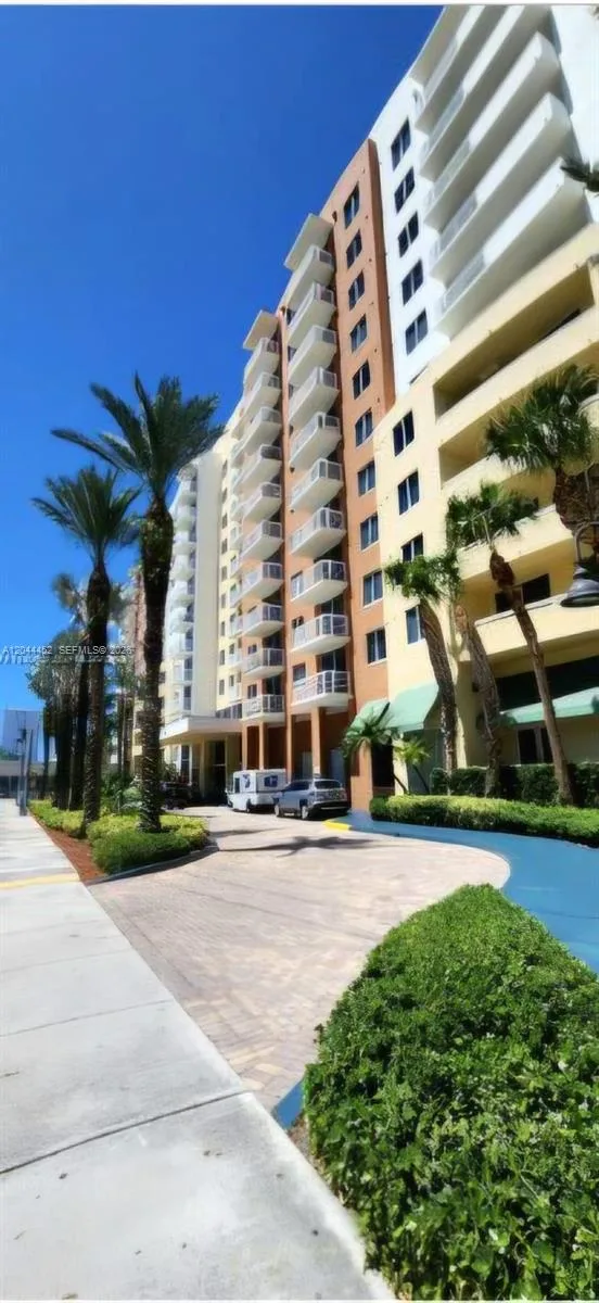 18800 NE 29th Ave # 1007, Aventura, FL 33180