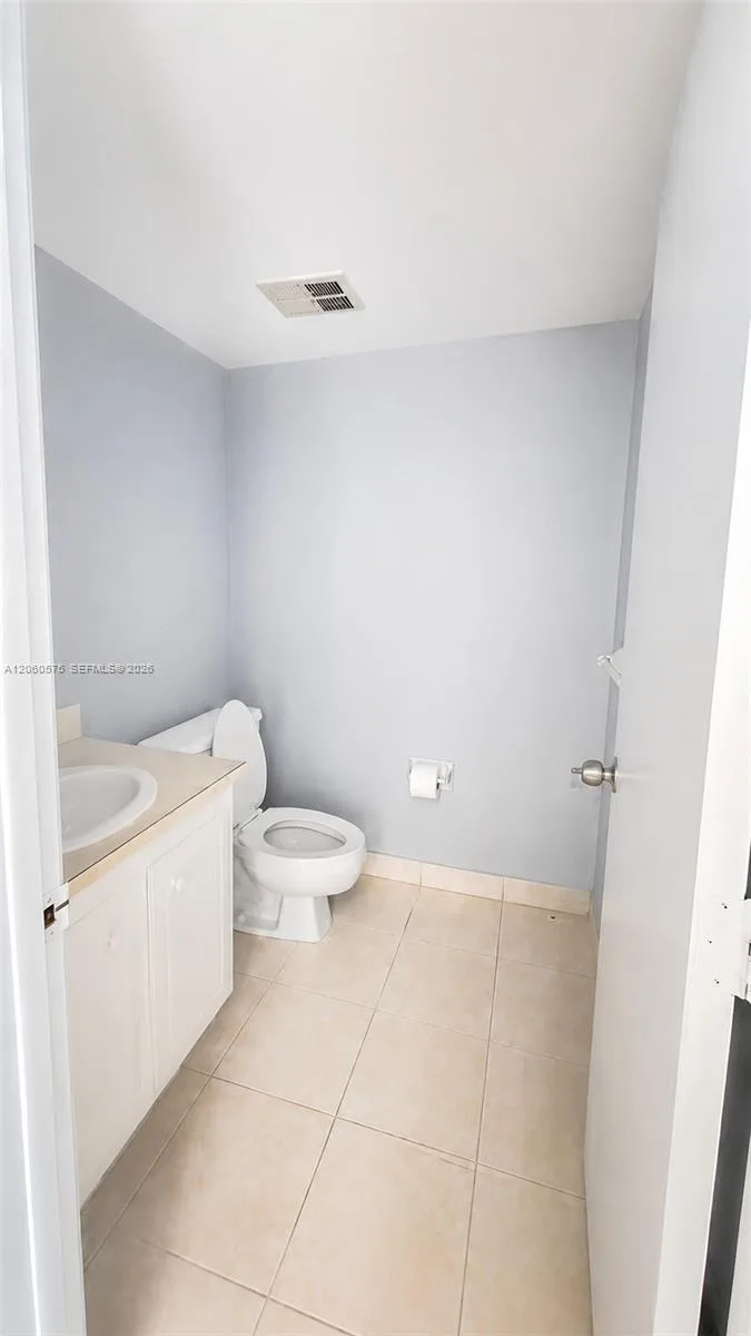 4168 NW 90th Ave # 205, Coral Springs, FL 33065 photo 2