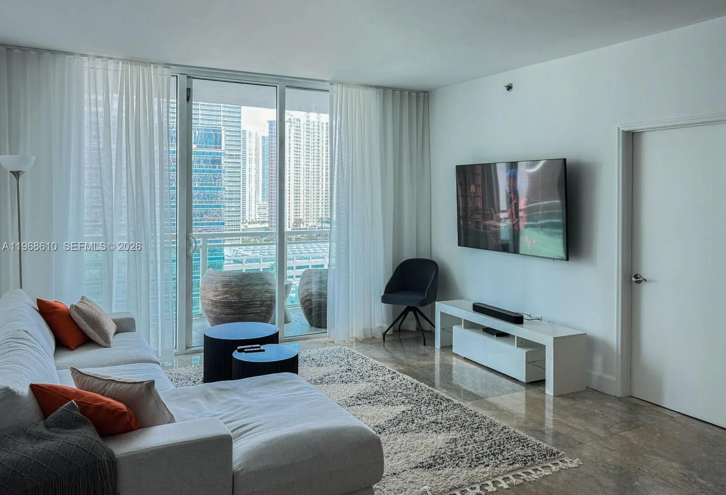 950 Brickell Bay Dr # 1504, Miami, FL 33131 photo 3