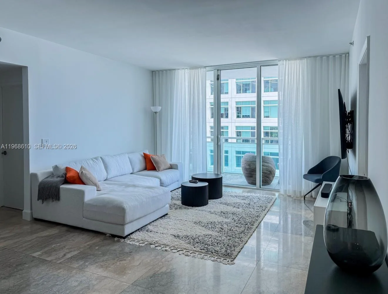 950 Brickell Bay Dr # 1504, Miami, FL 33131 photo 4
