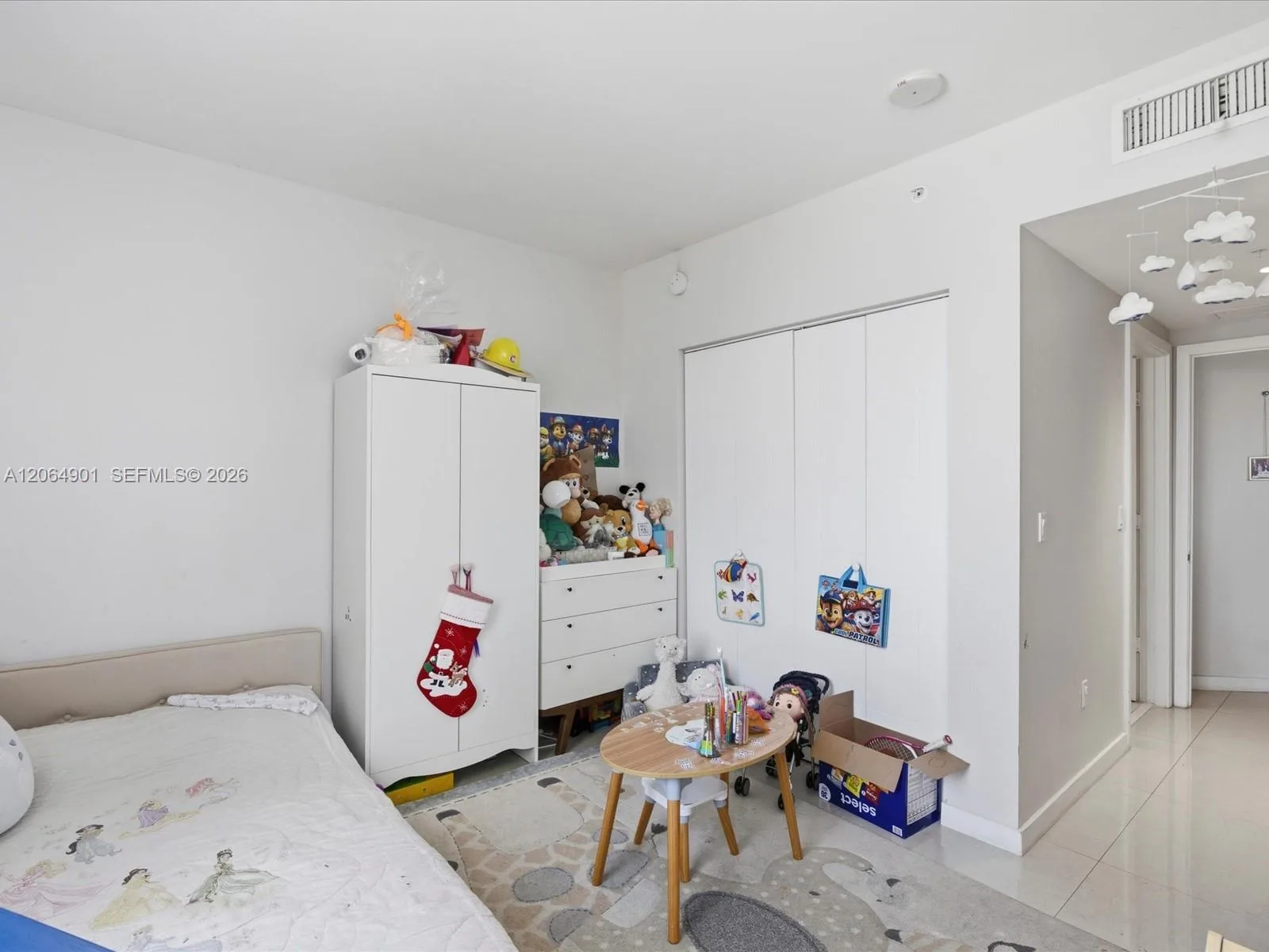 1010 SW 2nd Ave # 1009, Miami, FL 33130 photo 11
