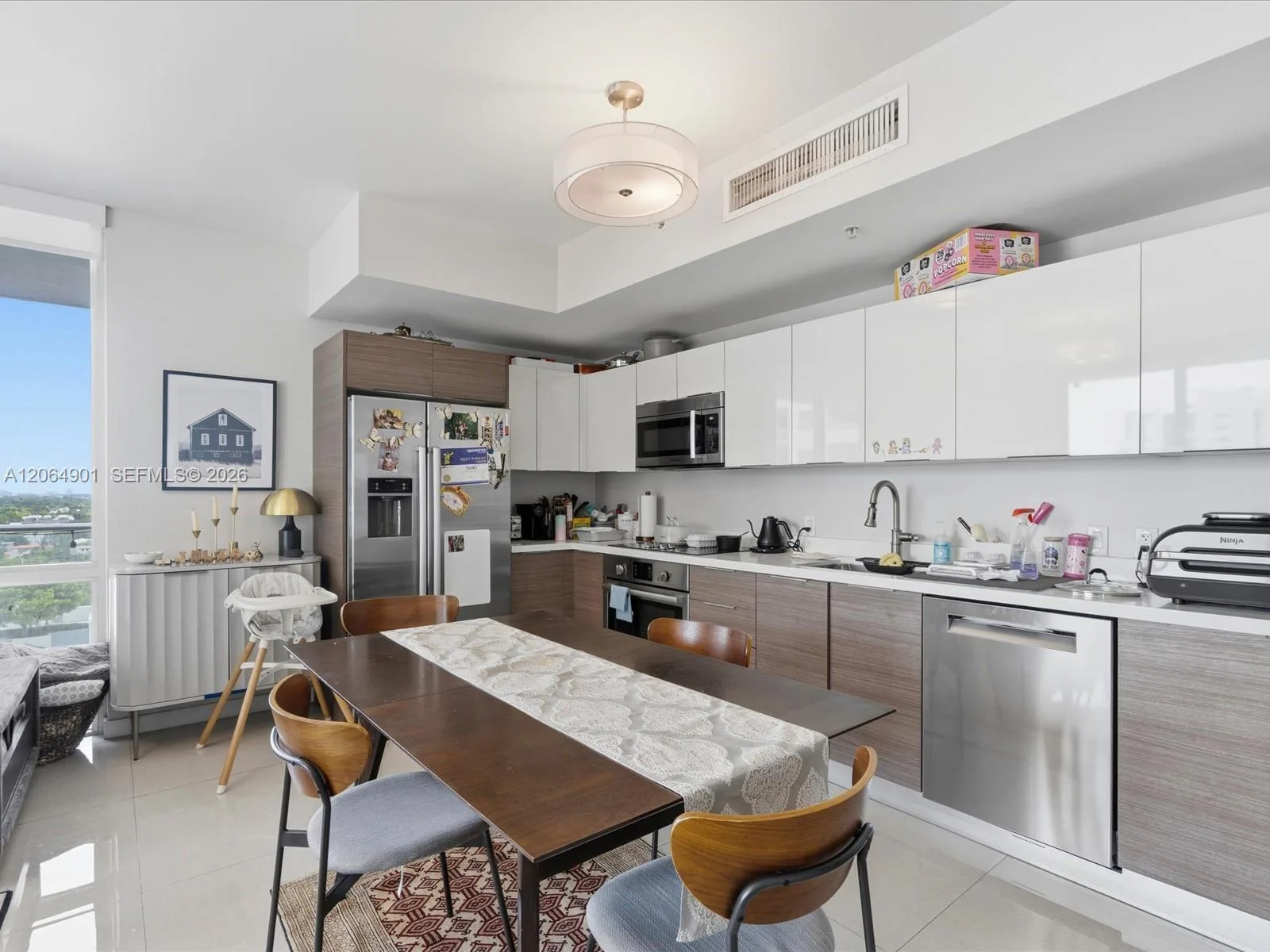 1010 SW 2nd Ave # 1009, Miami, FL 33130 photo 4