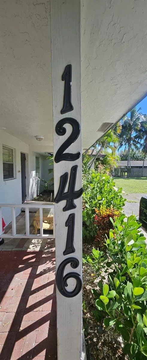 12416 Peconic Court, Wellington, FL 33414