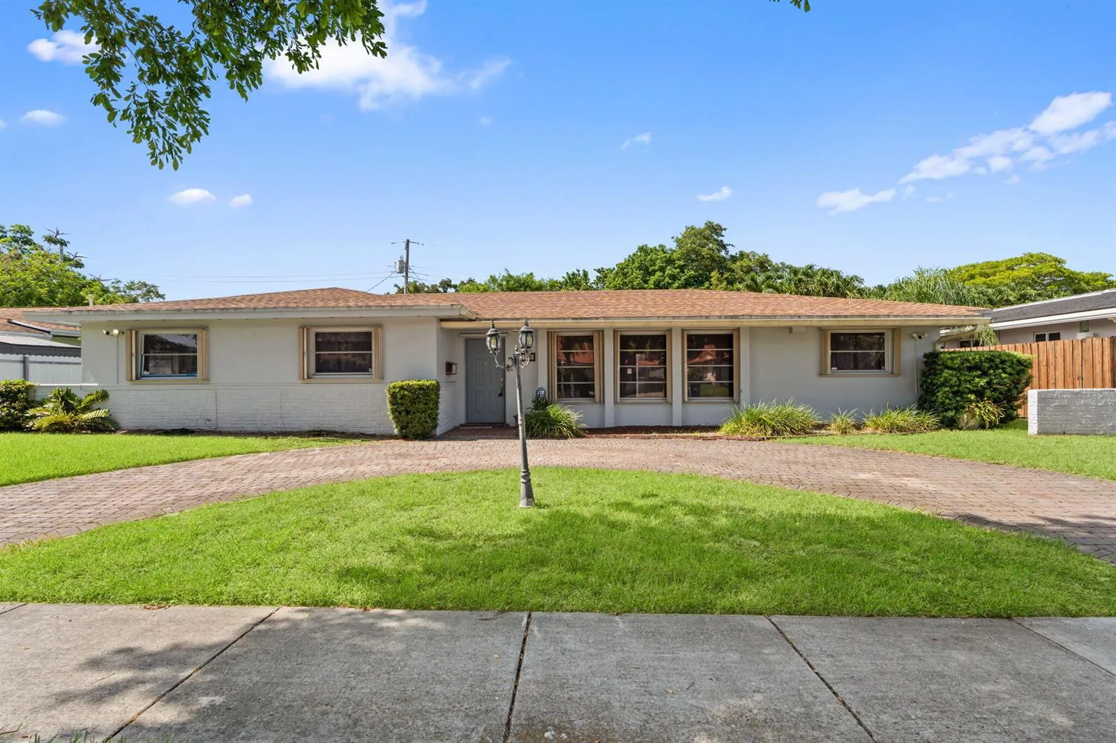 2140 NE 206th Street, Miami, FL 33179