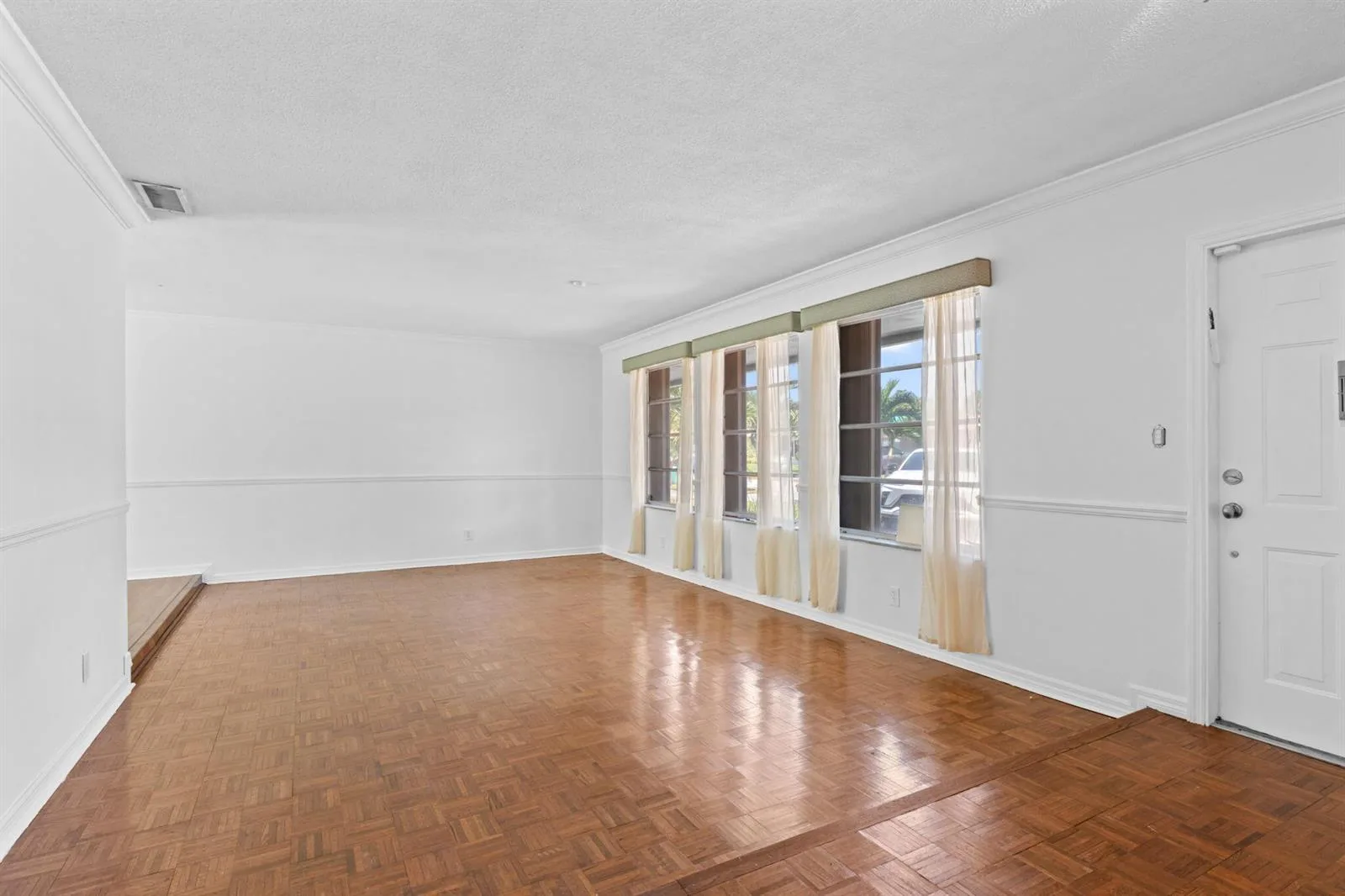 2140 NE 206th Street, Miami, FL 33179 photo 5