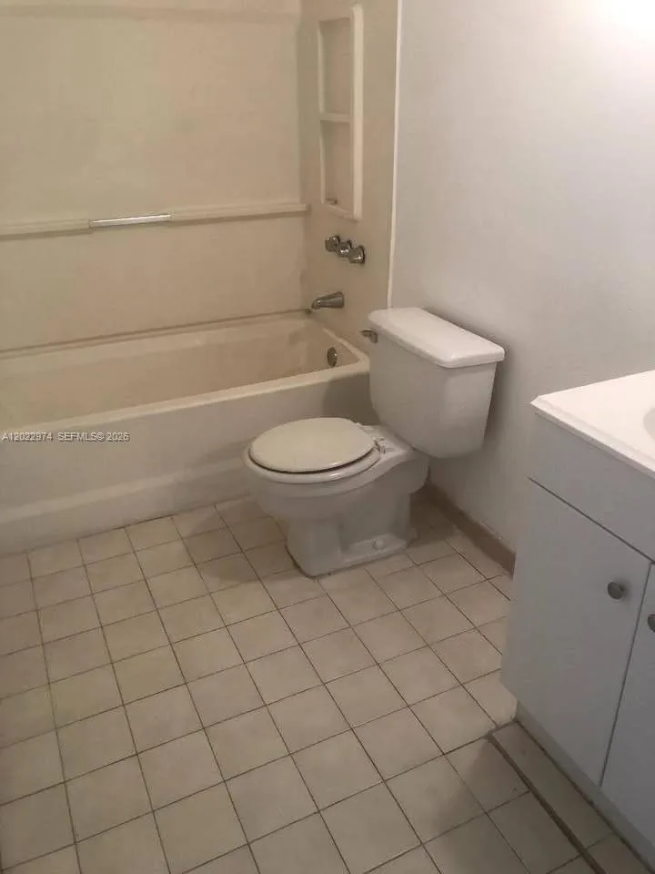 6155 NW 186th St # 209, Hialeah, FL 33015 photo 11