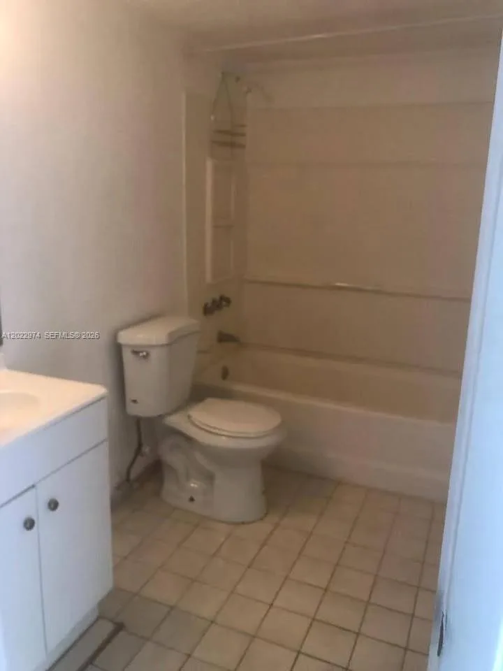 6155 NW 186th St # 209, Hialeah, FL 33015 photo 5