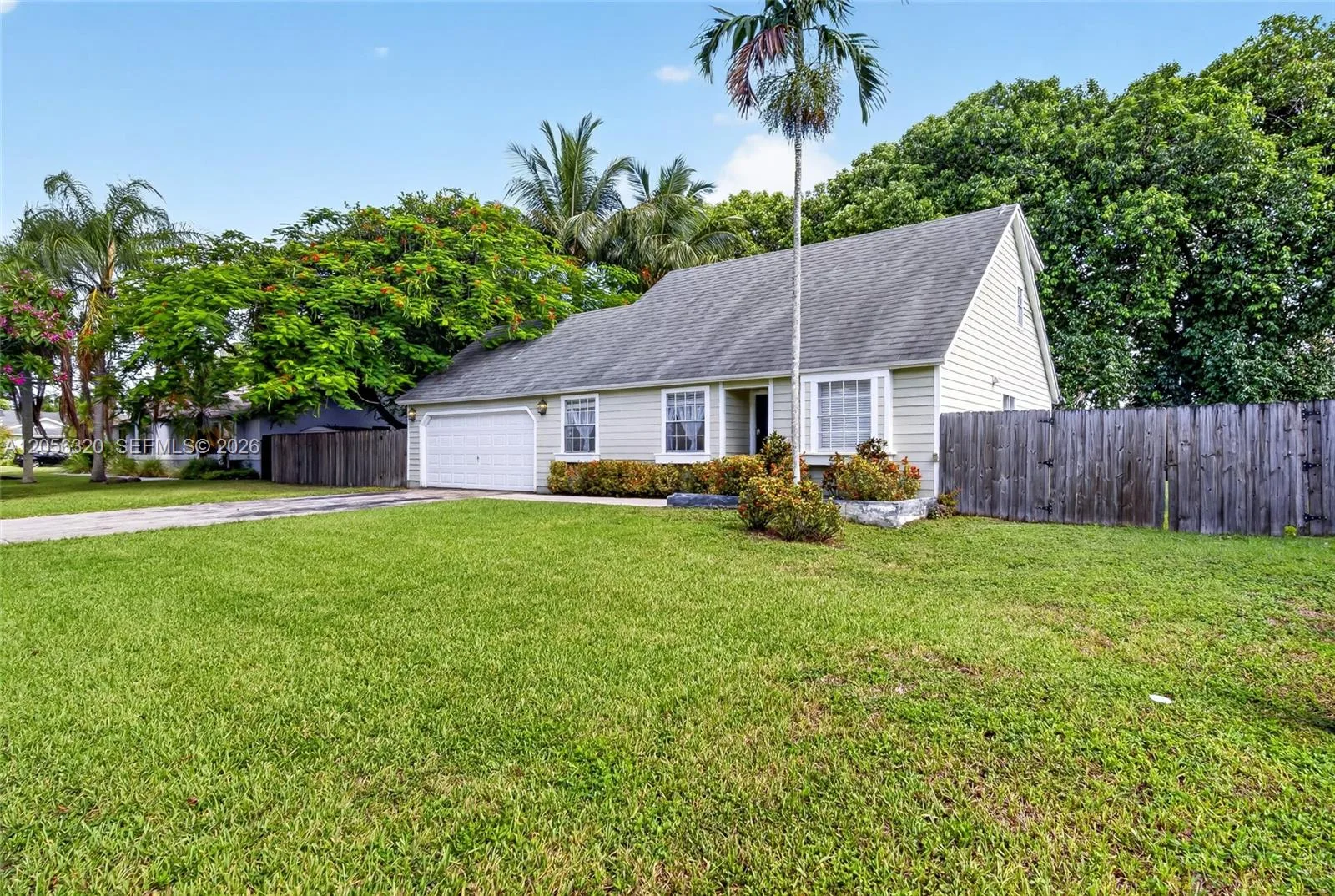 14843 SW 152nd Ter, Miami, FL 33187 photo 3