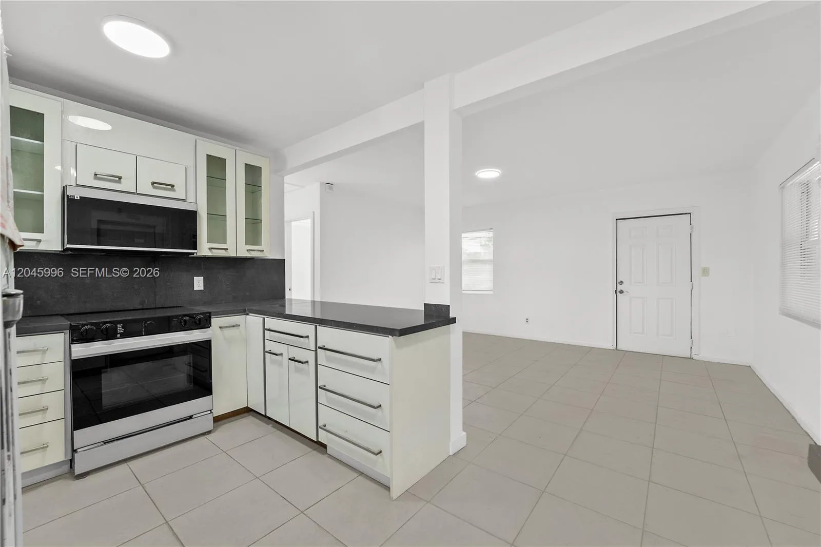 1201 NW 10th Pl, Fort Lauderdale, FL 33311 photo 6
