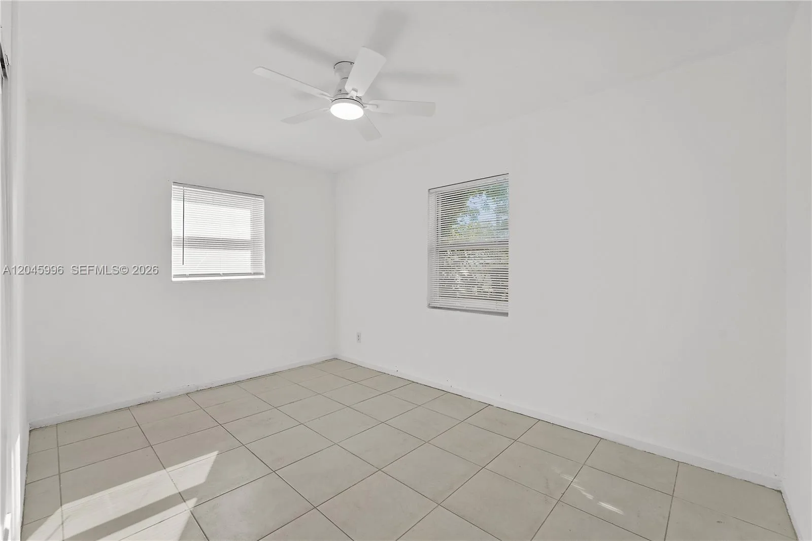 1201 NW 10th Pl, Fort Lauderdale, FL 33311 photo 7