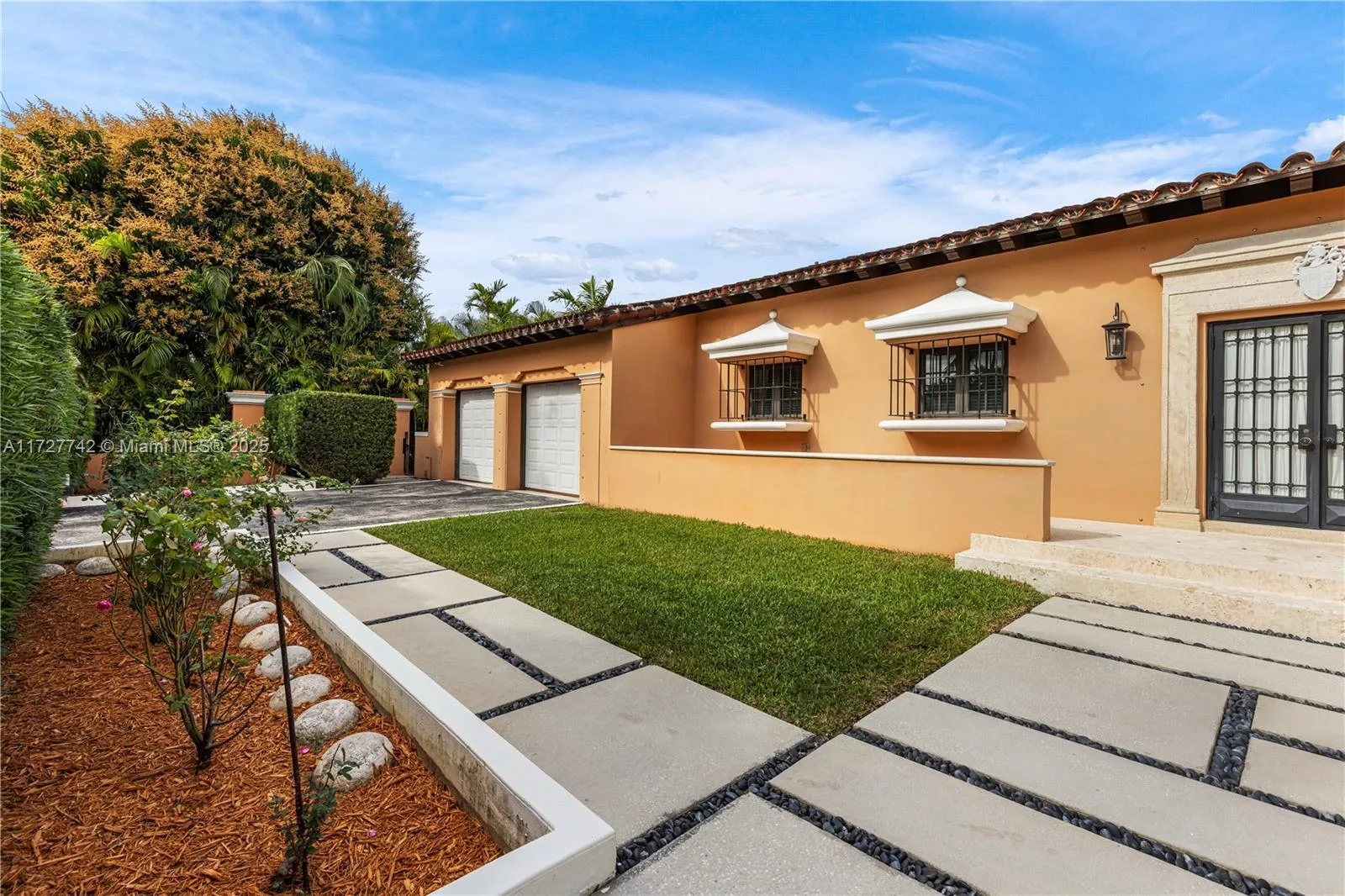 1181 S Alhambra Cir, Coral Gables, FL 33146 photo 8