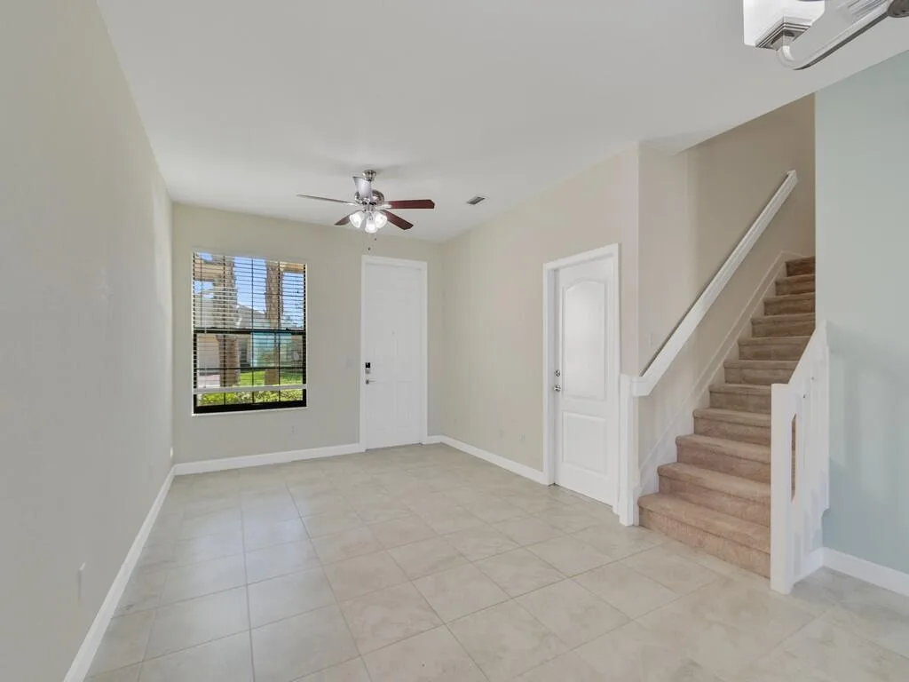 9878 E Villa Circle, Vero Beach, FL 32966 photo 3