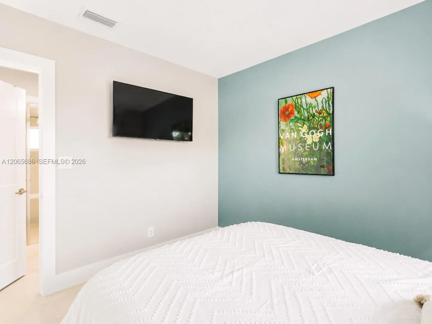 1321 NE 26th Ter, Pompano Beach, FL 33062 photo 8