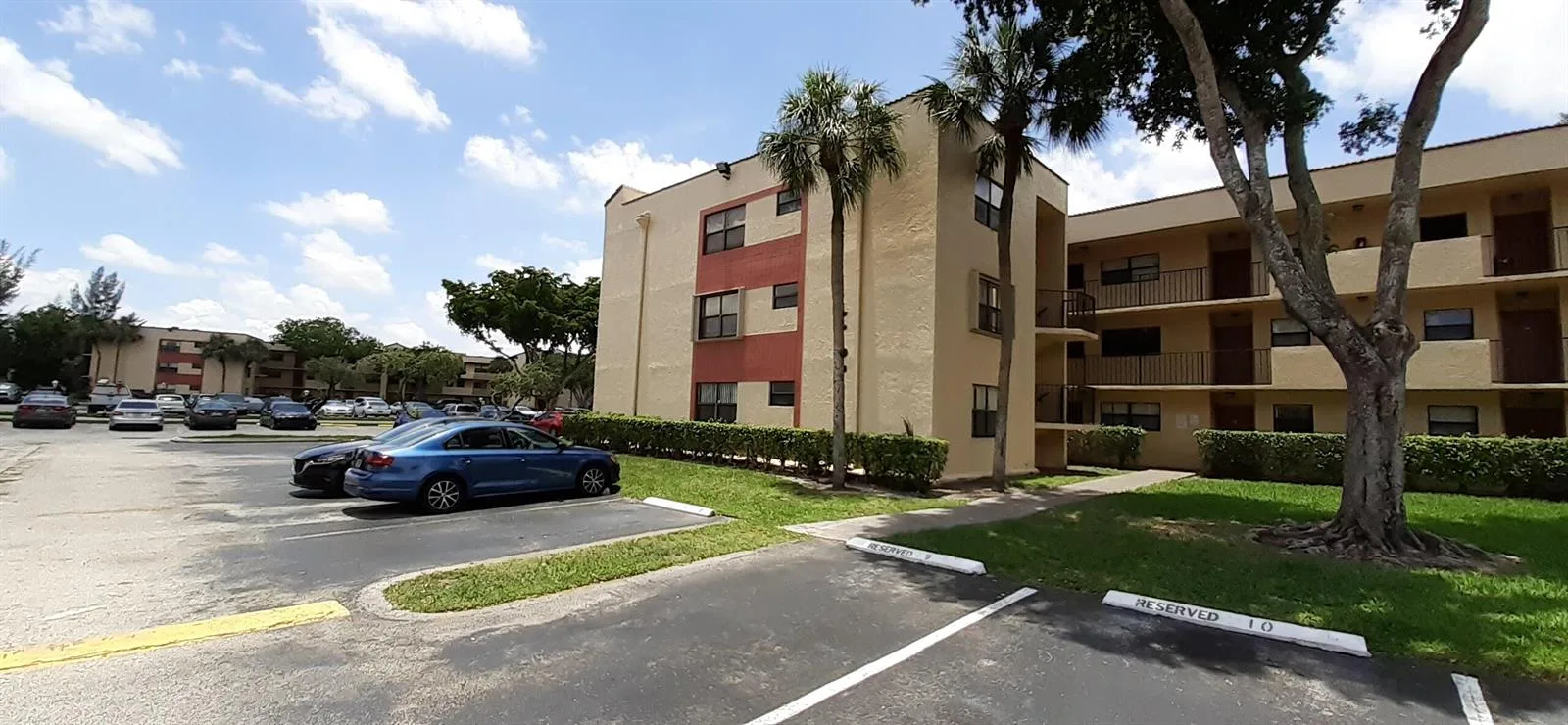 3252 Foxcroft Road # 201, Miramar, FL 33025