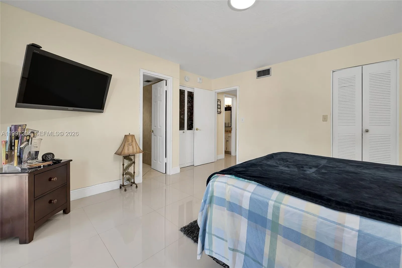 7620 Carlyle Ave # 204, Miami Beach, FL 33141 photo 5