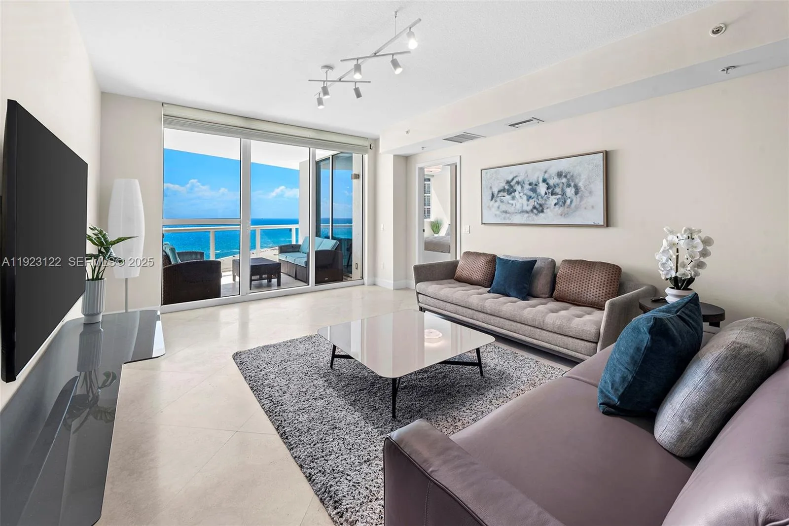 3801 Collins Ave # 1602, Miami Beach, FL 33140 photo 2