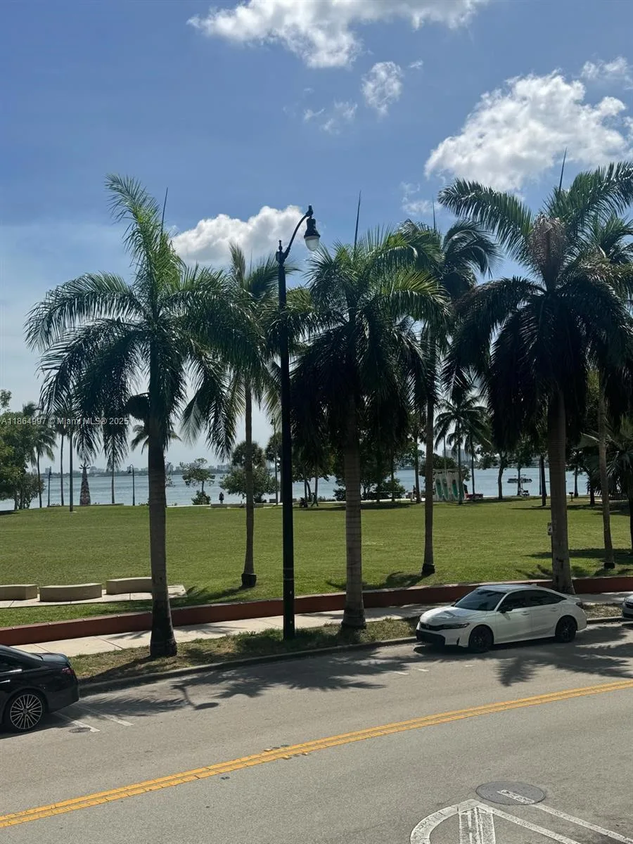 1900 N Bayshore Dr # 1A, Miami, FL 33132 photo 11