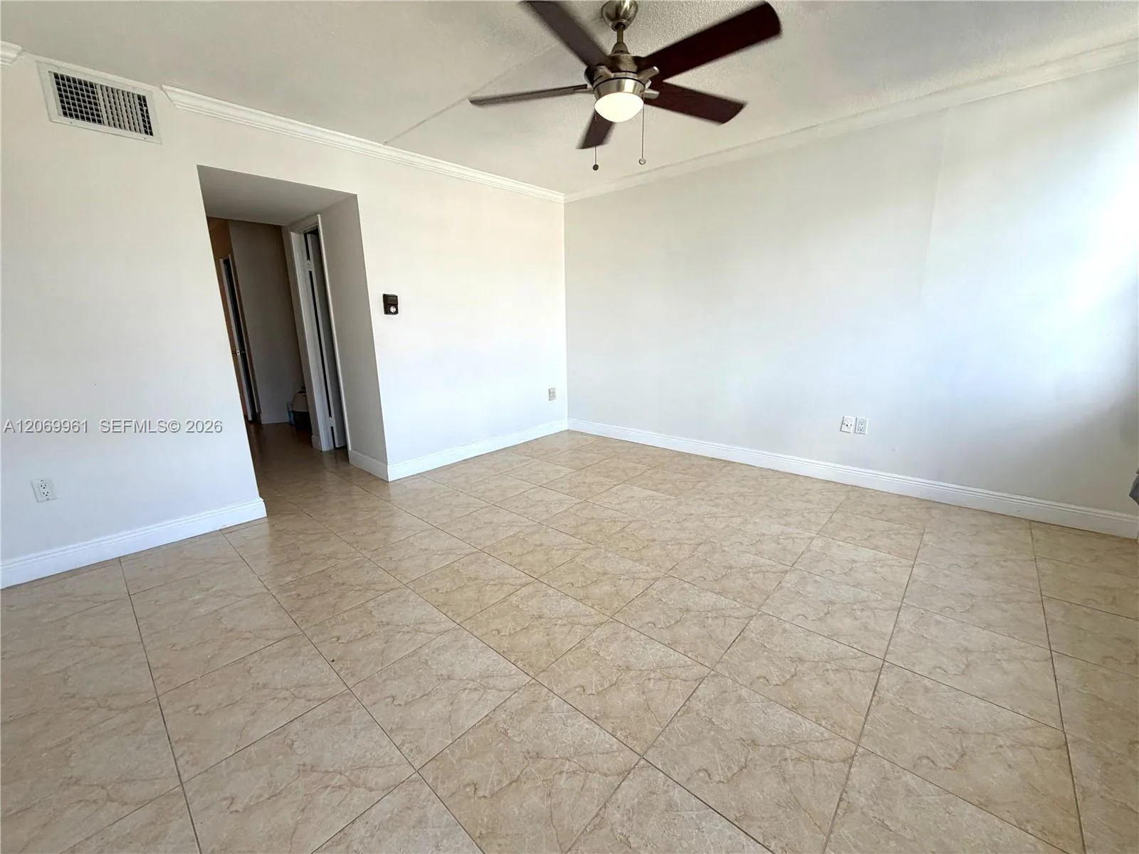 1660 NE 191st St # 406-1, Miami, FL 33179 photo 10